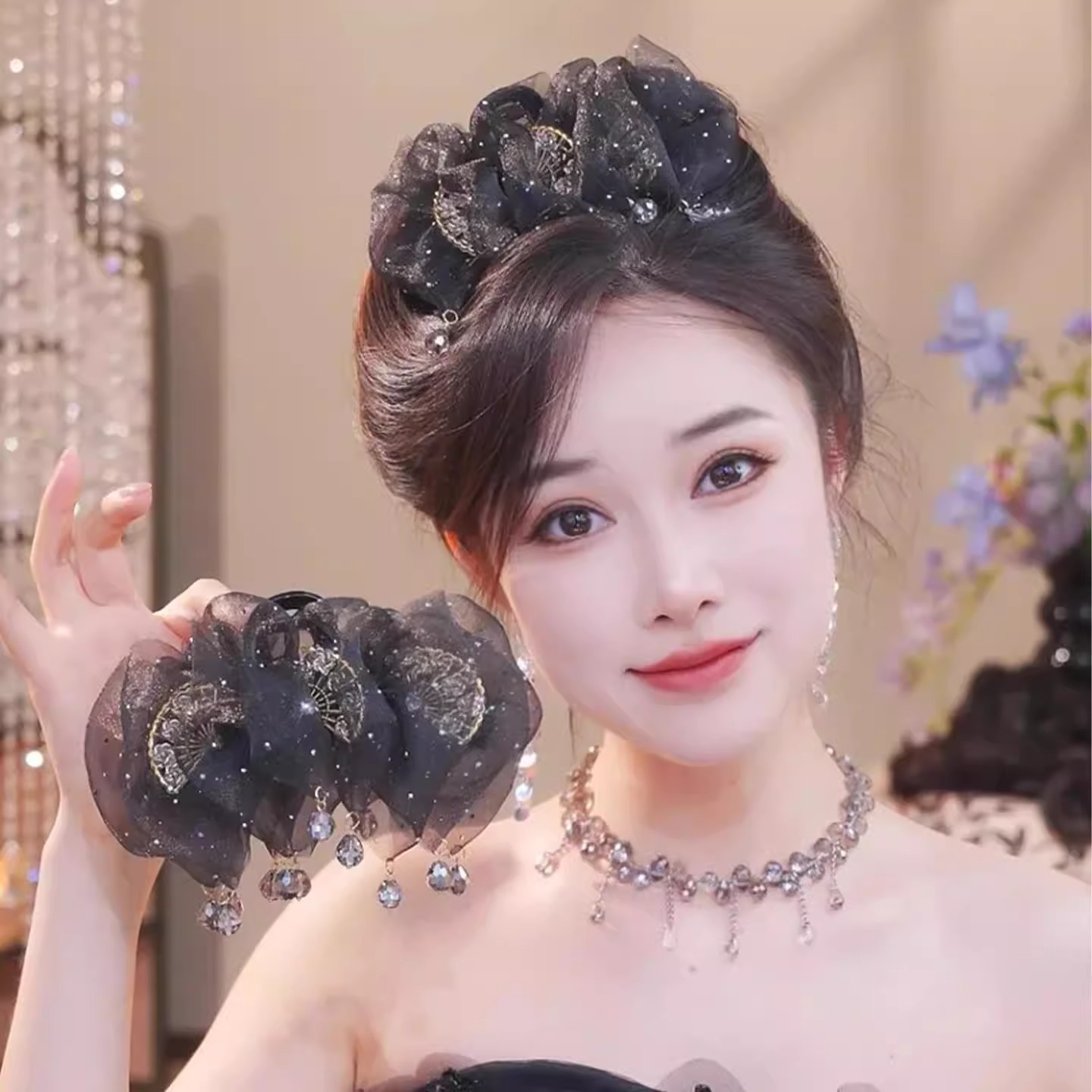 国风扇子流苏抓夹女高级感