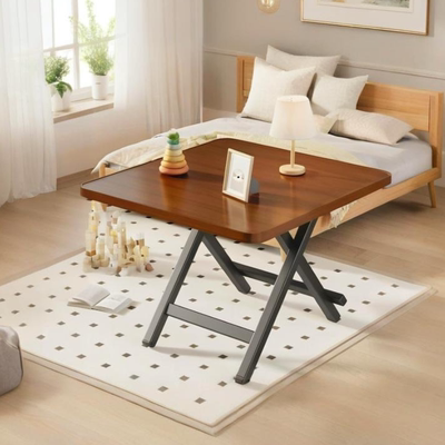 打开简装即用折叠桌稳固不晃