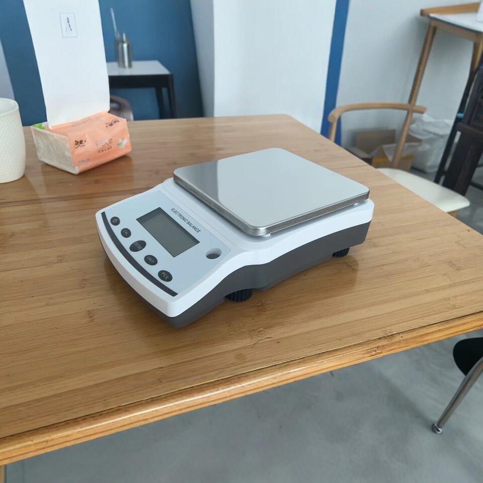 电子天平 10㎏电子天平 10㎏0.01g 电子精度电子天平称秤10000g