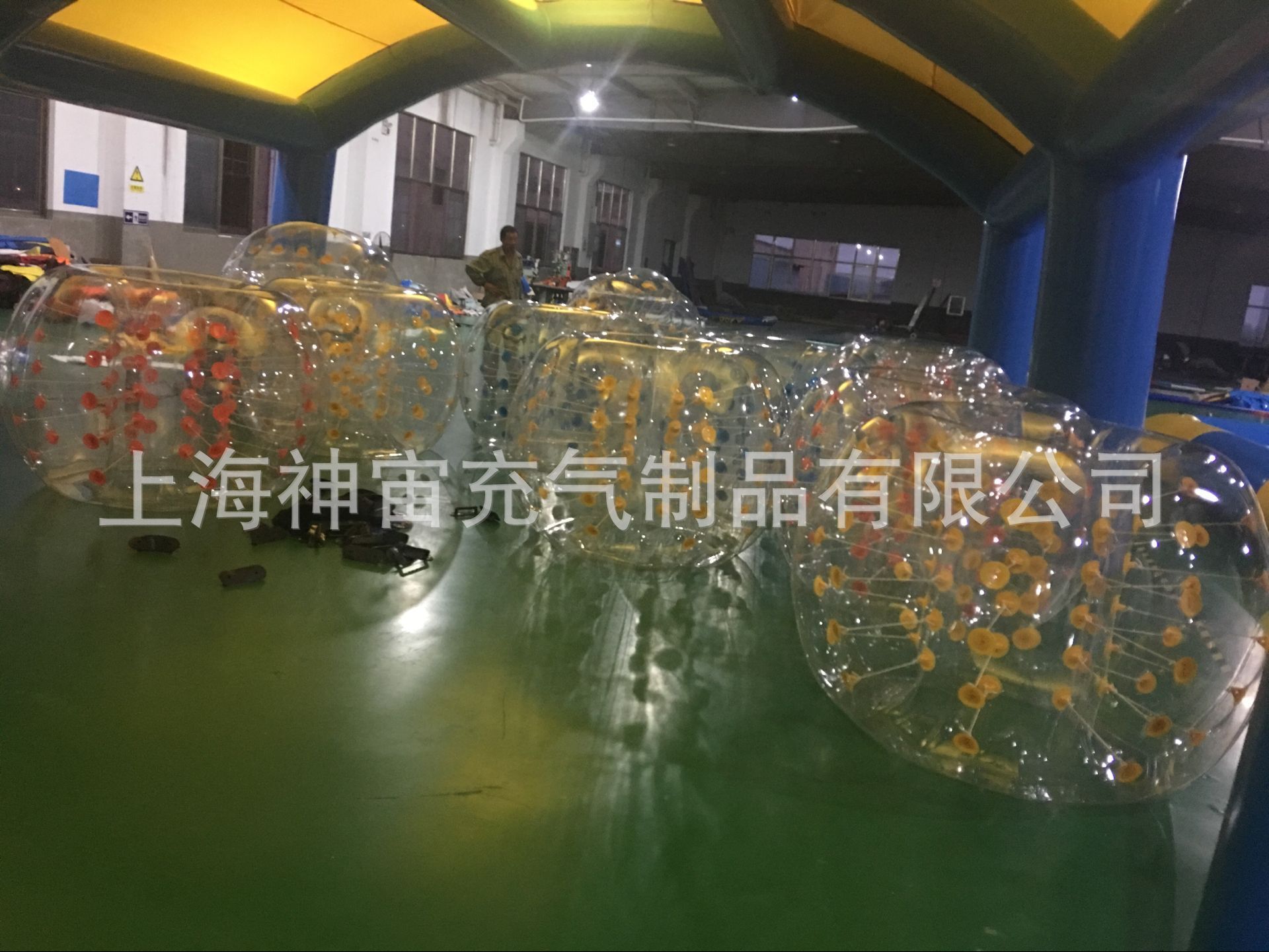 厂家直销户外娱乐成人充气碰碰球亲子竞技运动会草地撞撞球