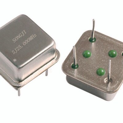 正方形 32.768K 有源晶振 直插四脚 振荡器 32.768KHZ 钟振 32768