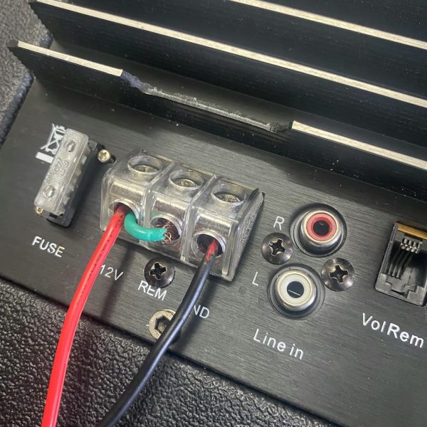 汽车CD机改家用电源导航220V转12V LED灯带变压器音响低音炮水泵