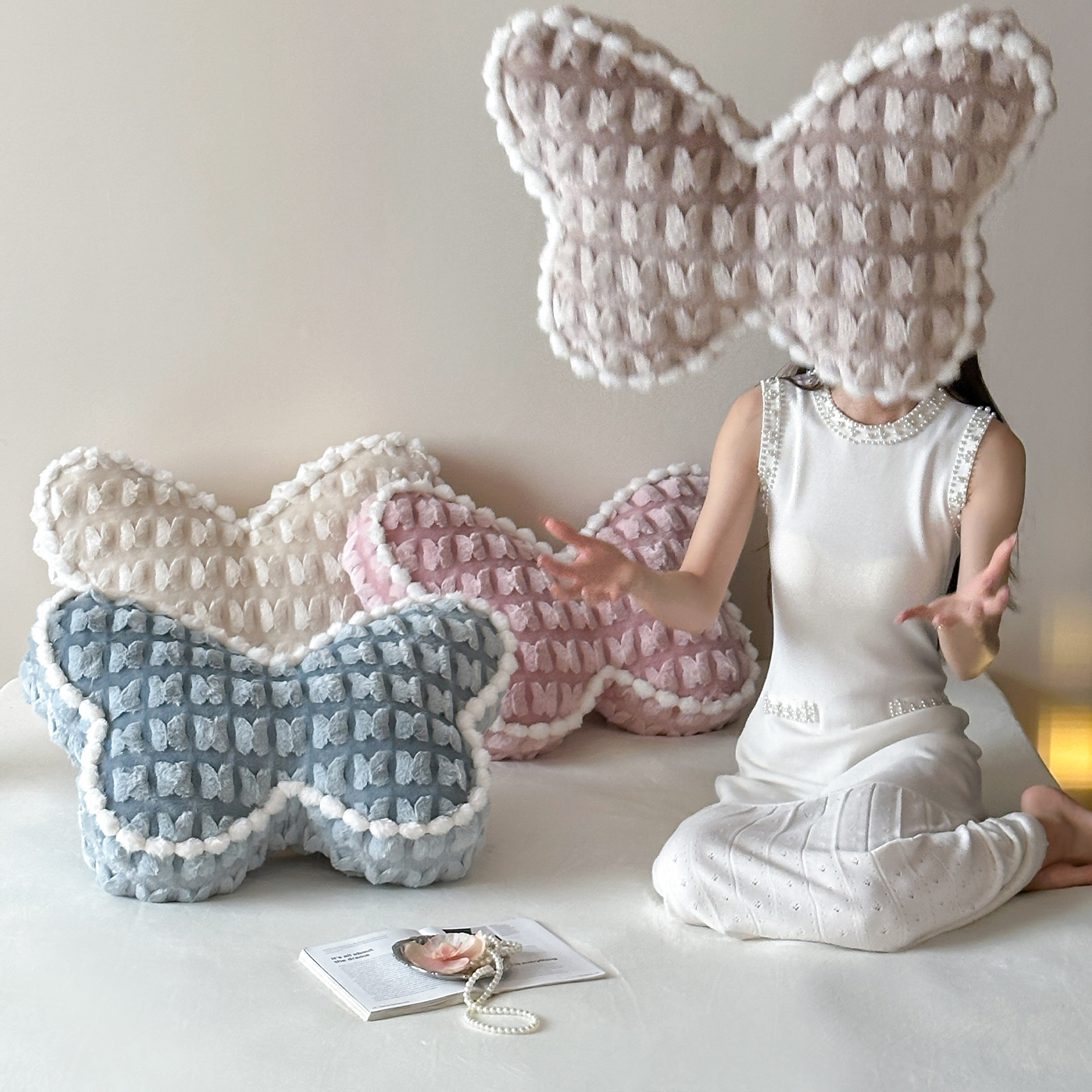 冬季高级感蝴蝶抱枕沙发客厅专用