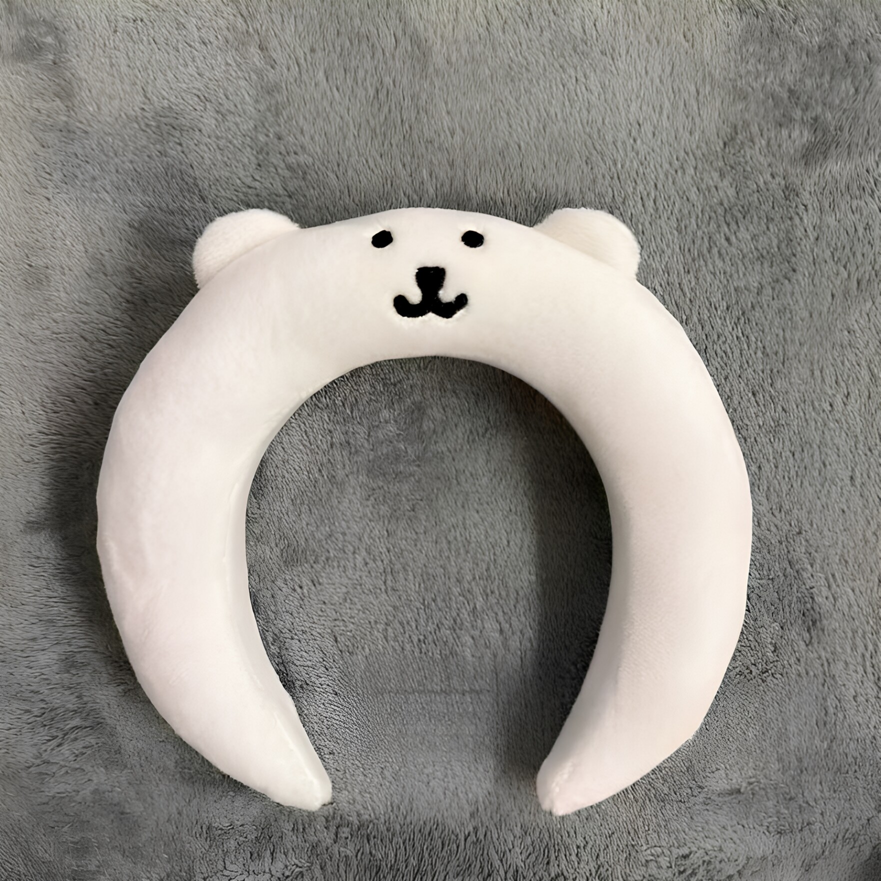 卡通小熊毛绒洗脸束发头箍卡通图片