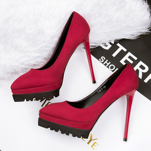 极速尖头高跟鞋 防水台气质女神范走秀红色Z细跟绒面 女2021年新款