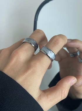 极速简约时尚光面镶满钻戒指男女钛E钢潮流个性可转动开啤酒瓶盖