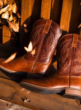 Palitutu西部牛仔靴男2024新款复古刺绣方头骑士靴马靴大码男靴子