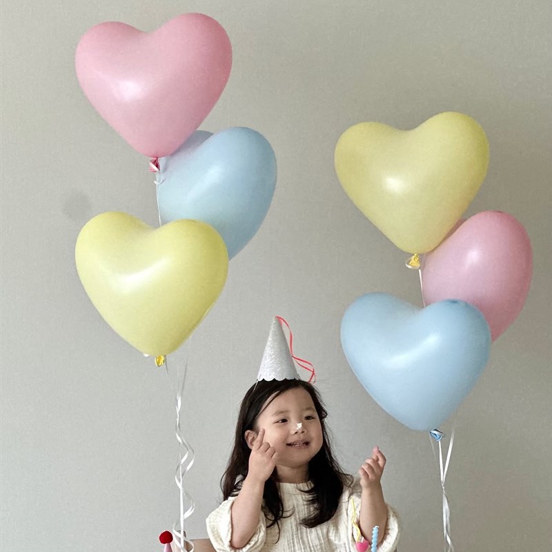彩色爱心乳胶气球心形飘空儿童节日装饰用品拍照布置生日派对装扮