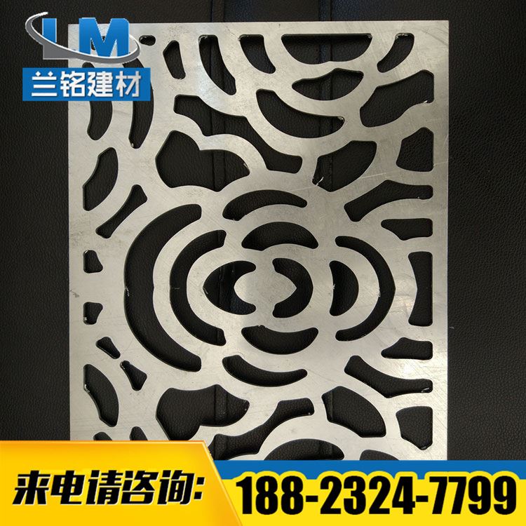 极速铝合金窗花街道学校改造复古仿木纹中式缕空T雕花方管焊接铝