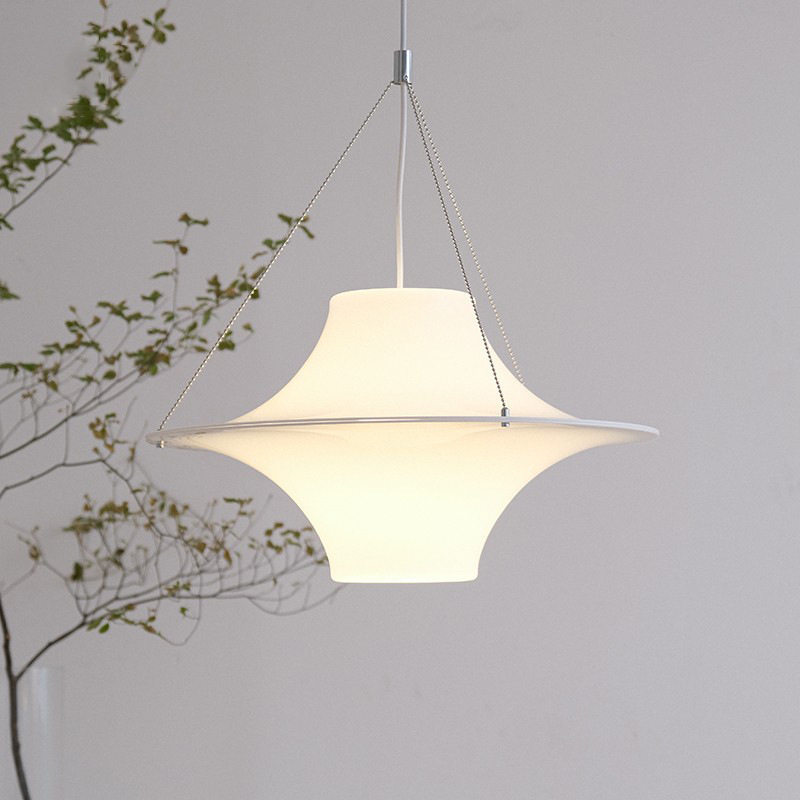 法式奶油风中古北欧白色亚克力lokki海鸥吊灯 卧室餐厅飞碟盘吊灯