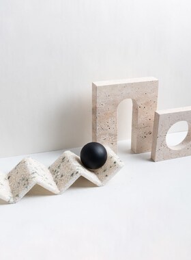 新品装饰推荐现代简约黄洞石摆z件树脂酒架样板房餐厅水吧酒柜电