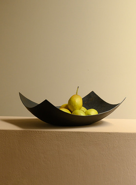 极速装饰推荐异形翘边金属果盘简约轻G奢风铝制异形盆摆件样板房