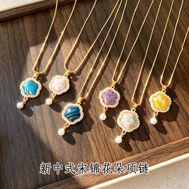 宋锦花朵项链铜镀18k金盒子链新中式贴布手工吊坠古风汉服配饰女