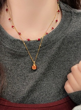 红色滴油石榴吊坠双层叠戴项链女 设计感小众轻奢感毛衣链
