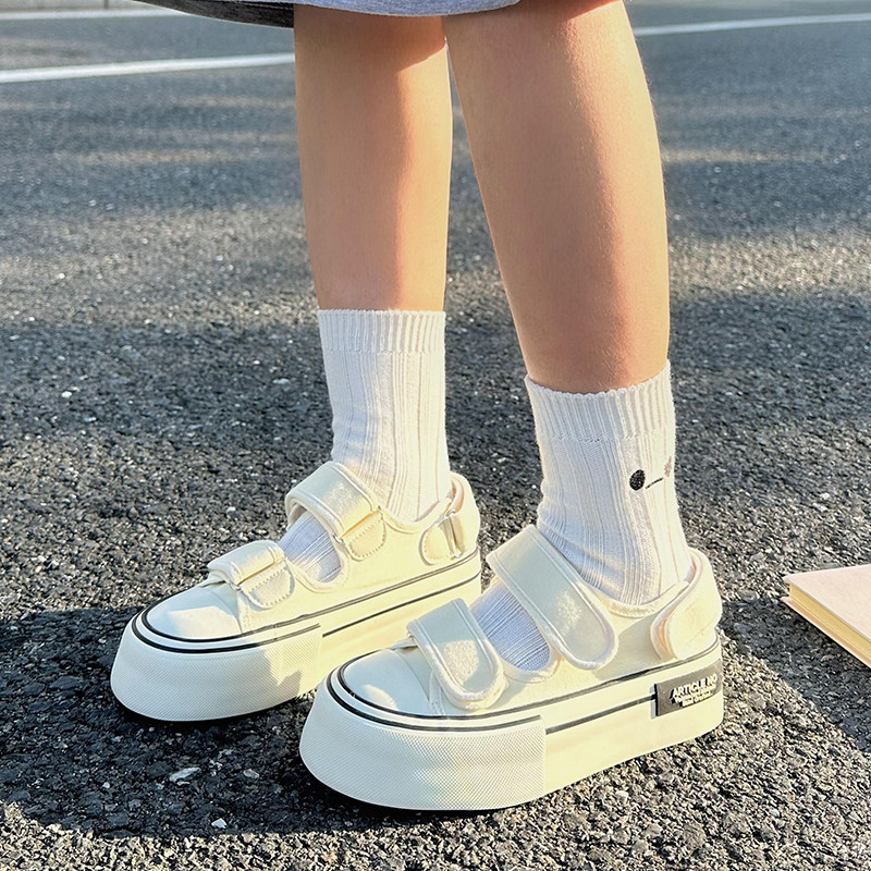 极速夏季透气帆布鞋女2026新款B百搭小白鞋女小众设计感鞋子配裙