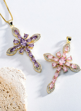 金澳轻奢多边形彩锆花心十字架项链微镶男潮锁骨链小众时尚新品