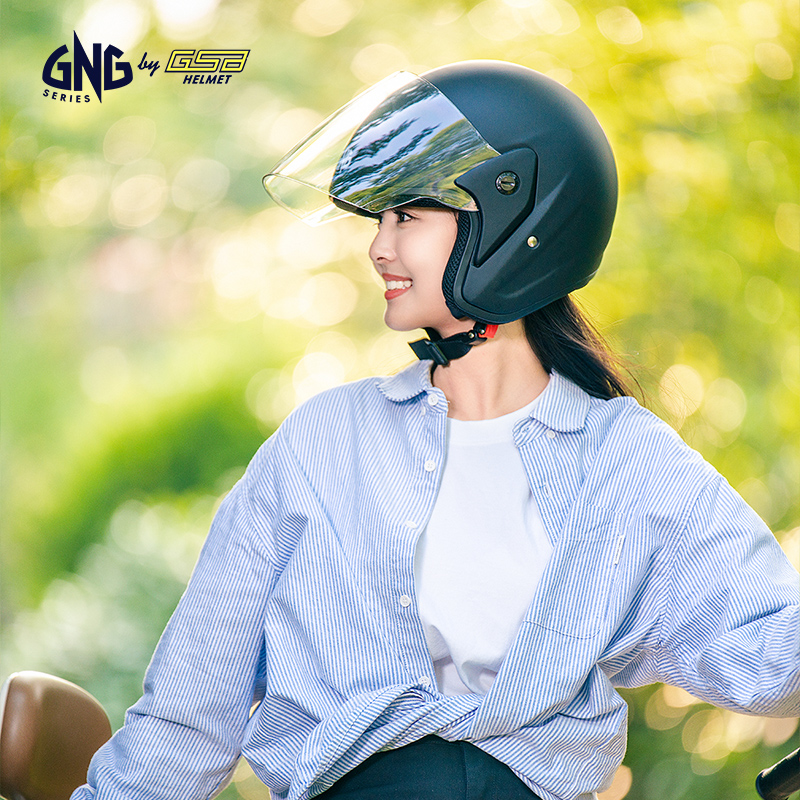 gng电动摩托车头盔gsb联名款男女四季通用半盔保暖舒适207安全盔