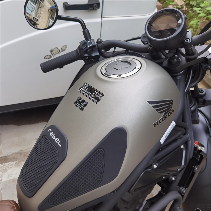 极速适用于本田反叛者REpBELCM300CM500改装油箱贴防滑侧贴鱼骨贴