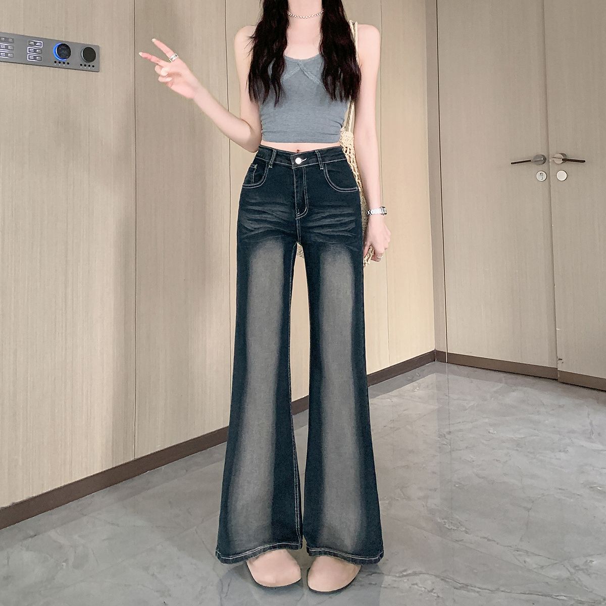 2026新款高腰显瘦微喇牛仔裤女