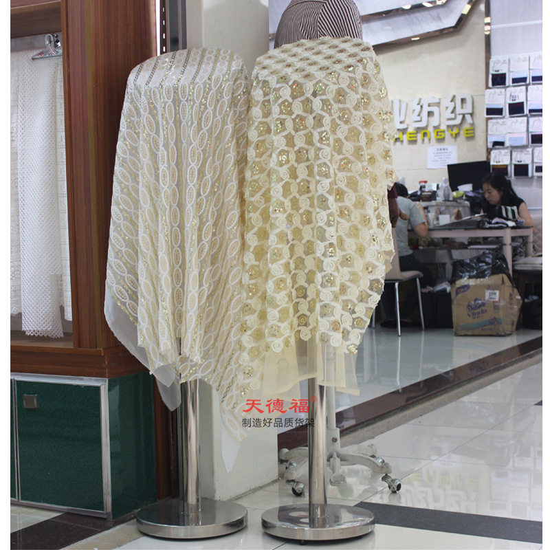 天德福橱窗展示架服装店布匹小货架包架鞋货架不锈钢流水台中岛架图片