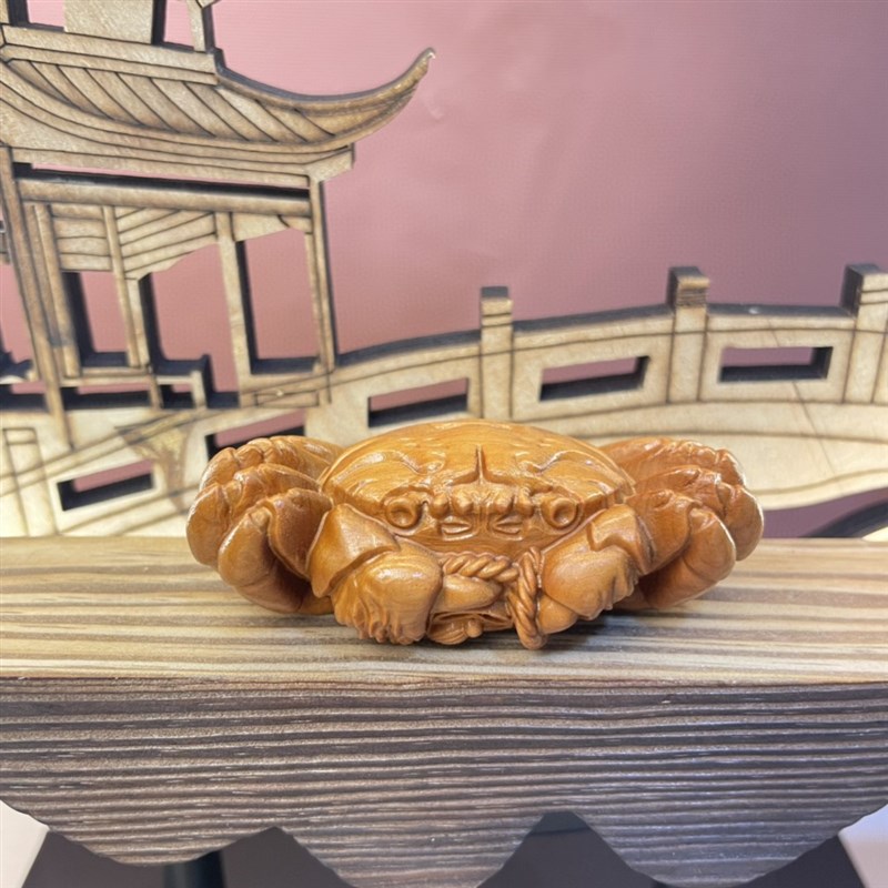 极速柏木雕刻招财螃蟹工艺品八方来财文玩男士随身手把件6*X4*2.5