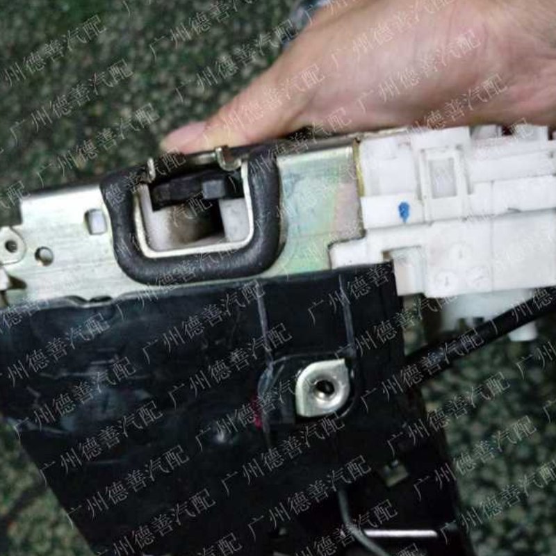 适用奔驰169 A180 A200 A260车门锁块 锁机 汽车配件 拆车件
