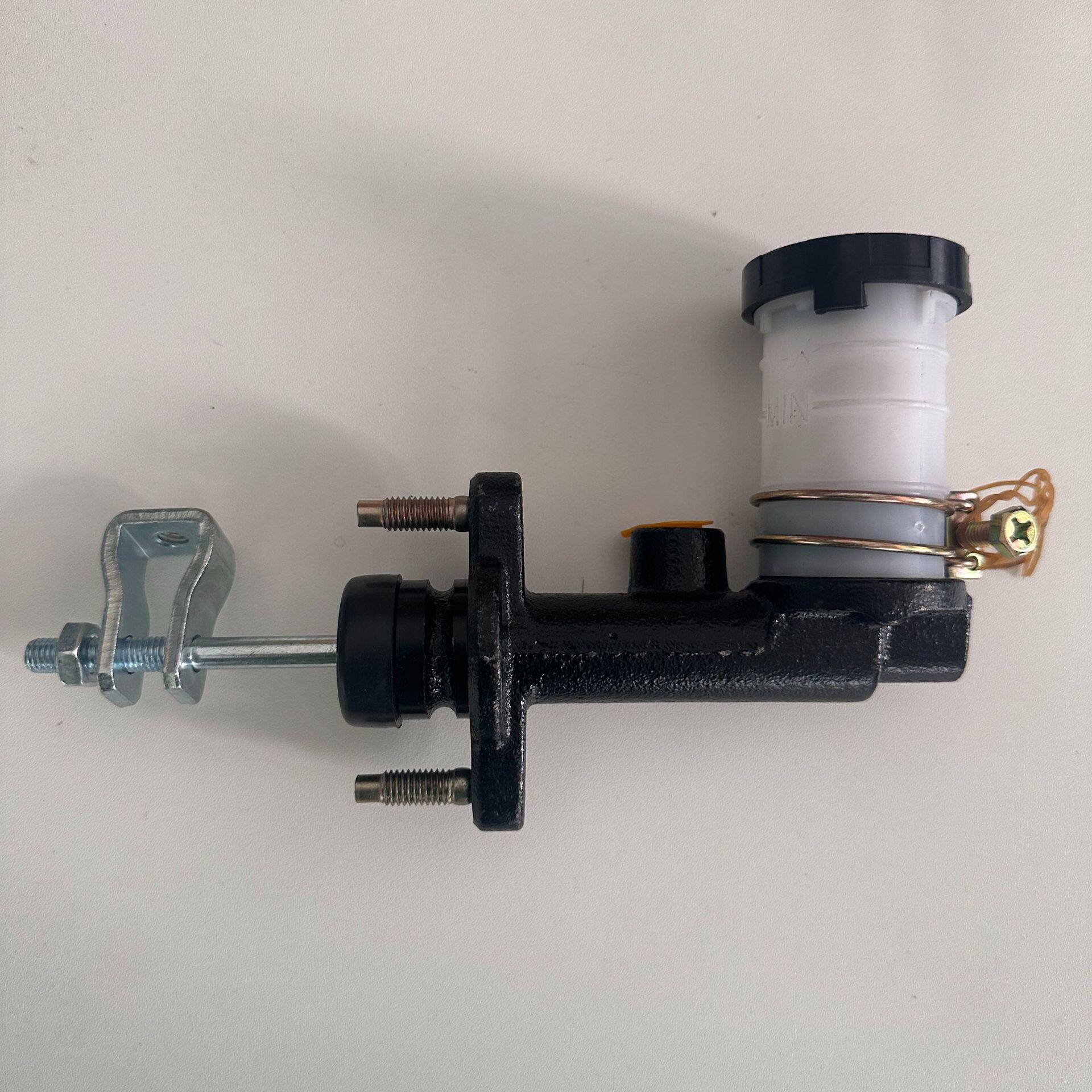 8-94434-710-08-94434-710-1适用于五十铃皮卡离合器总泵