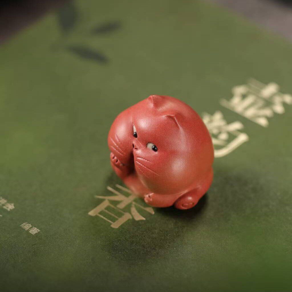宜兴紫砂茶宠托腮猫精品可养手工茶玩茶桌摆件年余作品