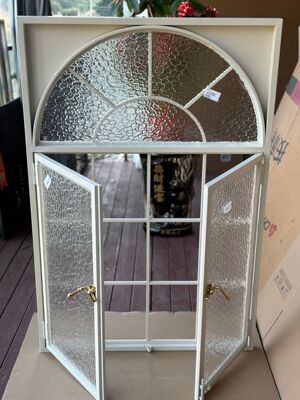 法式复古铁艺拱形银波平开窗