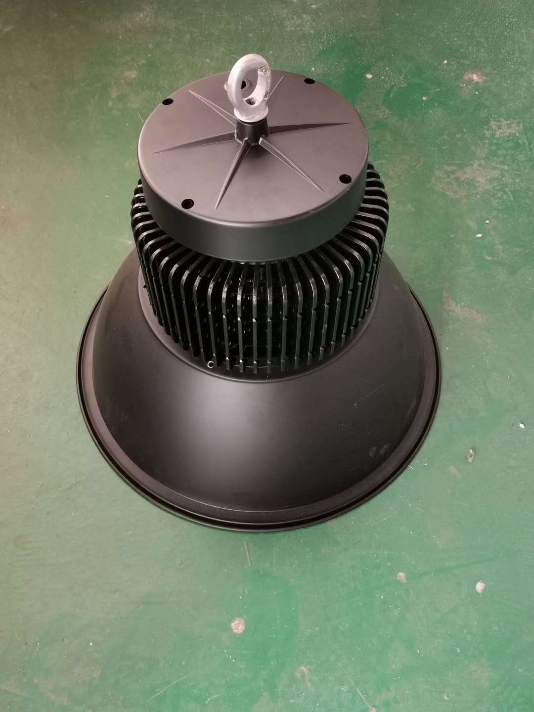明伟电源LED工矿灯加厚鳍片散热