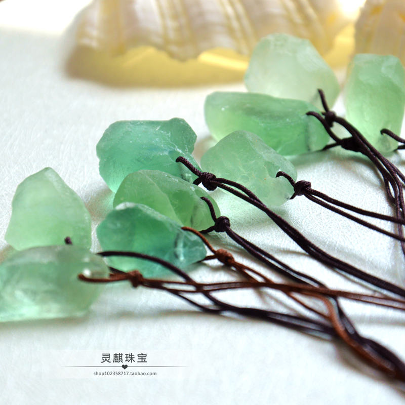 极速灵麒珠宝-薄荷硬糖- 天然随形薄荷绿色萤石 小清Z新锁骨链