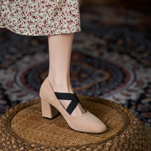 新品小码粗跟单鞋3132r33方头复古玛丽珍女鞋浅口日常大码高跟鞋4