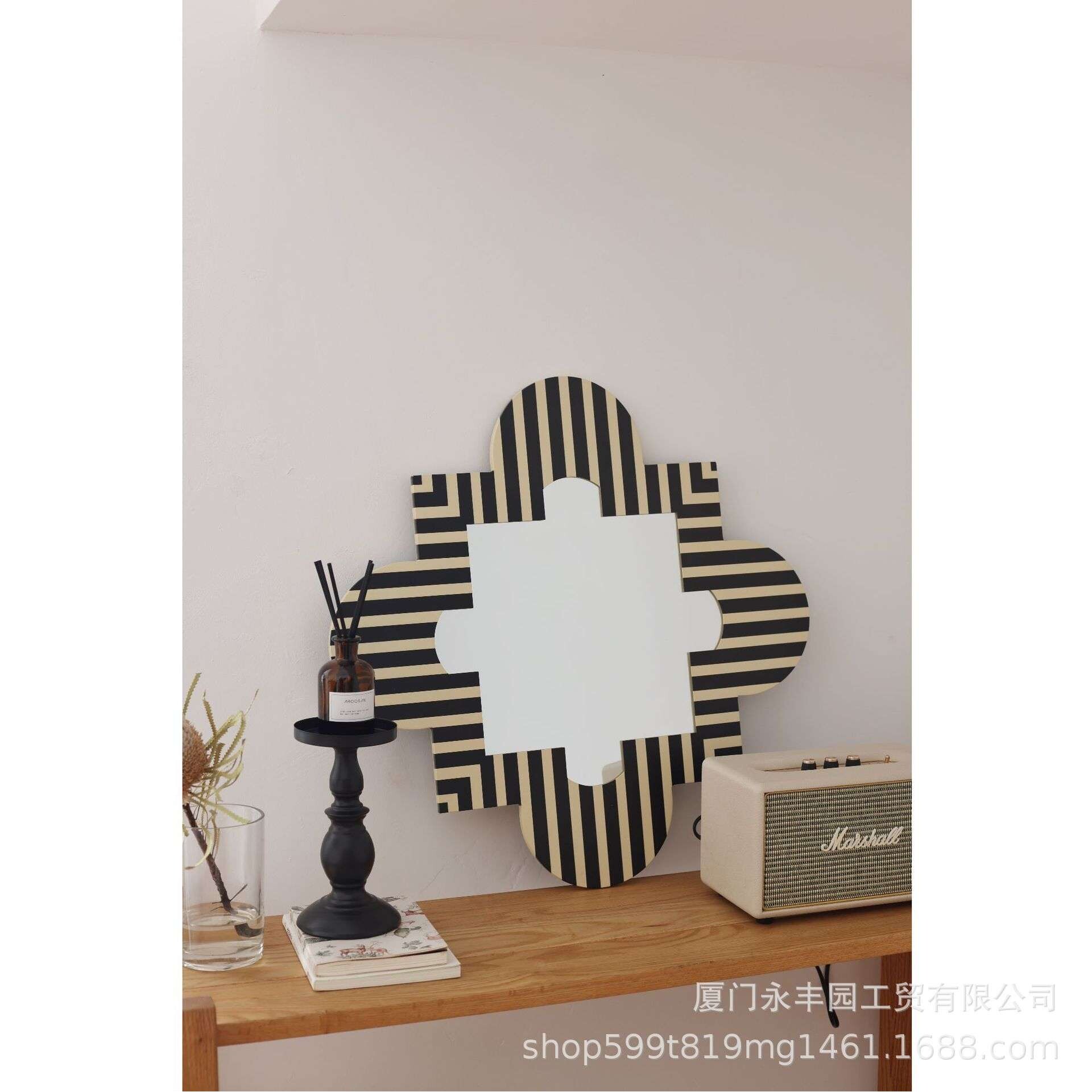 嘻物所复古装饰镜铁艺条纹现代挂镜设计中古风格简约艺术客厅摆件