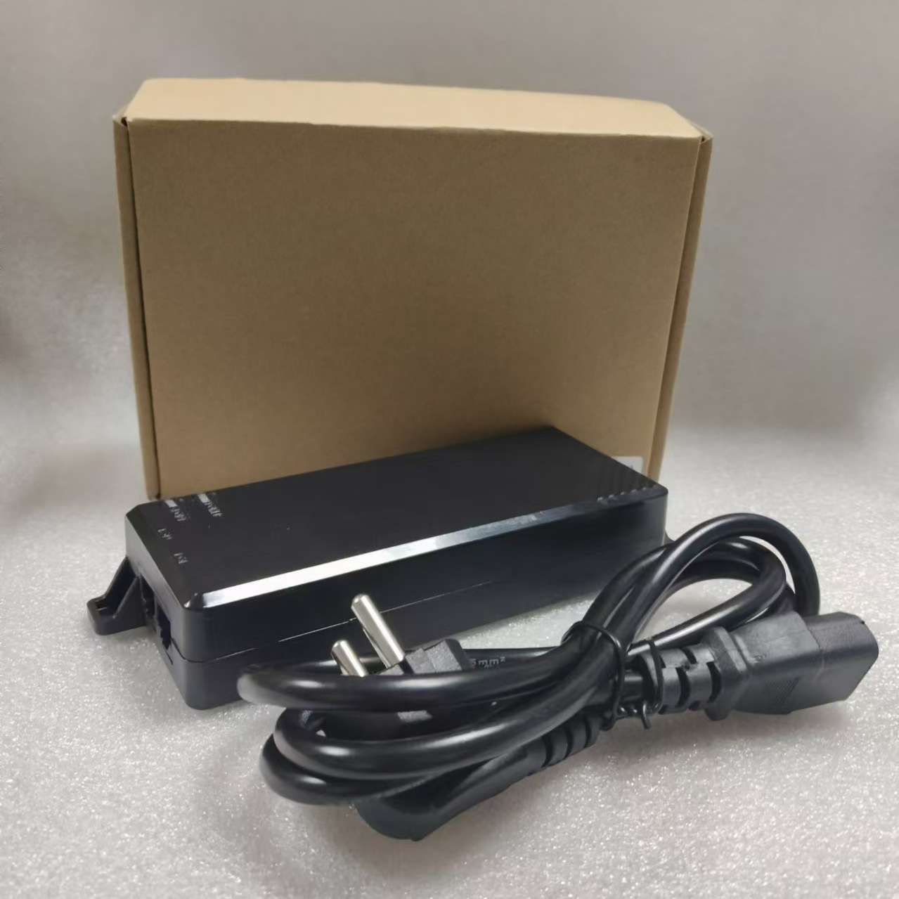 AC-DC千兆非标30W POE注入器24V/52V可选 passive poe injector