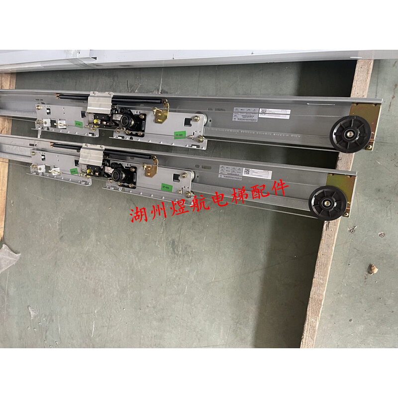 西奥XCMS01-A电梯门头/西奥层门装置XC M26-A-2/XC M26-A-1