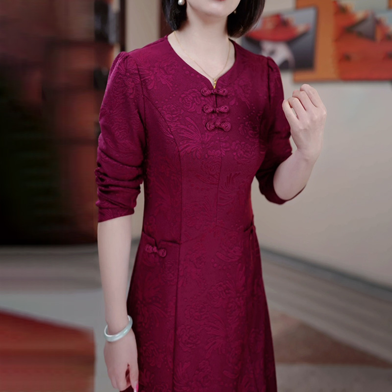 改良旗袍连衣裙2025新款春秋阔太太高贵洋气妈妈喜V婆婆婚宴装礼