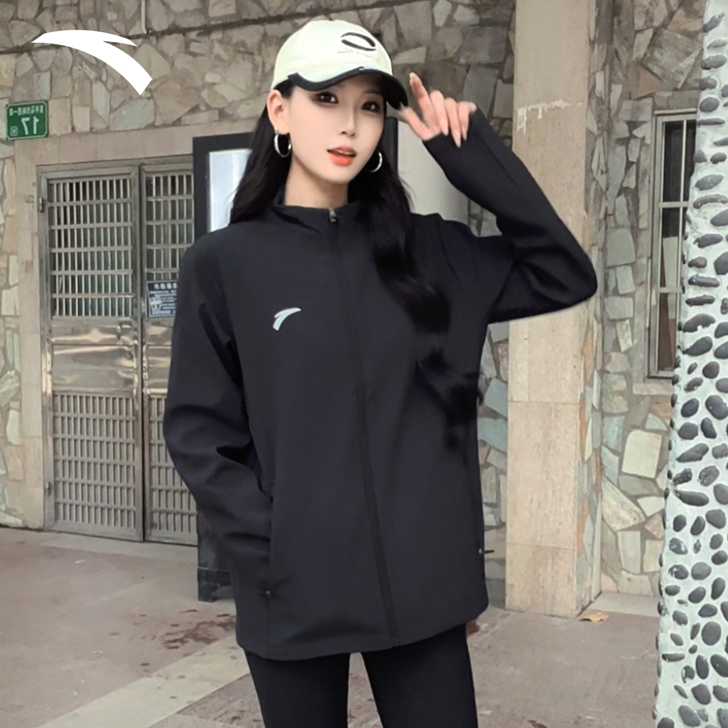 安踏黑色外套女上衣秋冬加绒保暖