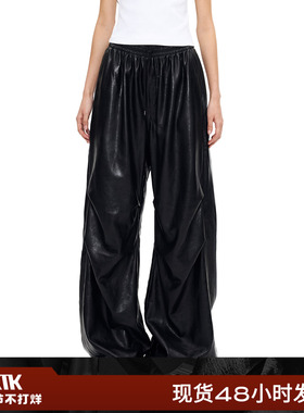 AKTK 【时代少年团 严浩翔同款】三角牌宽松皮裤