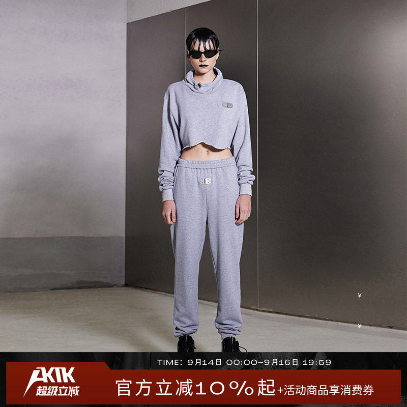 AKTK/ANNK 秋冬新款 小众设计 短打垫肩卫衣图片