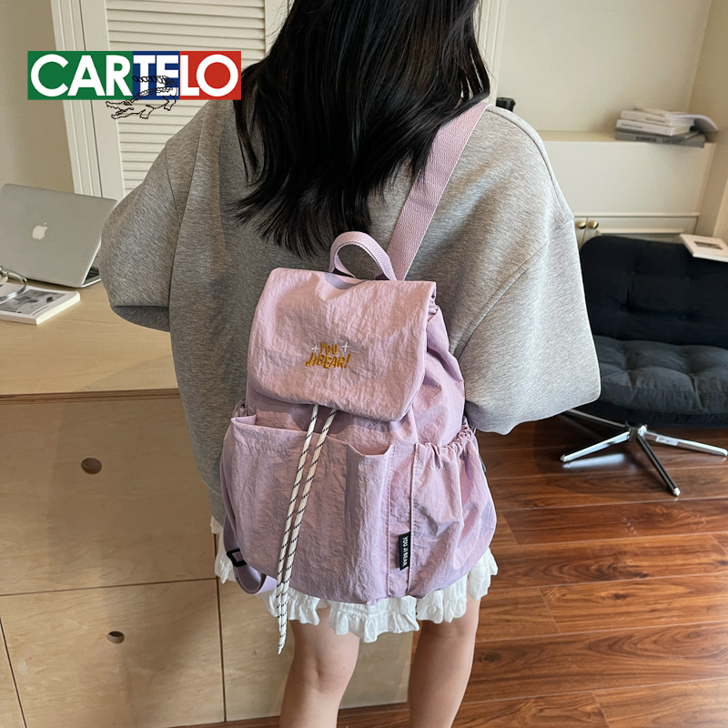休闲大容量双肩背包女式2025新款韩系轻便睿营旅行包纯色学生书包