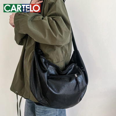 饺子包大容量男士机车骑行包潮牌