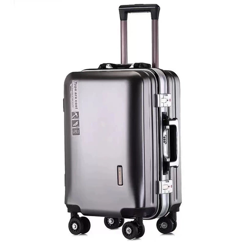 Вместительный и большой прочный чемодан, 28 дюймов