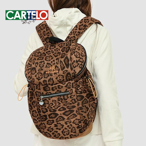 双肩包女高颜值个性多巴胺小众设