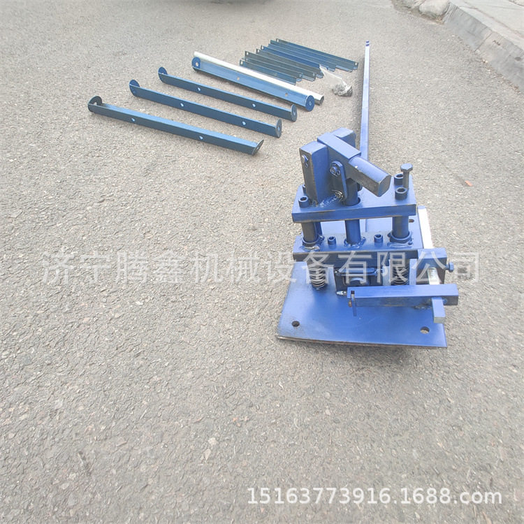 不锈钢防盗网冲孔磨具 方管圆管楼梯扶手打孔机 不锈钢手动冲孔机