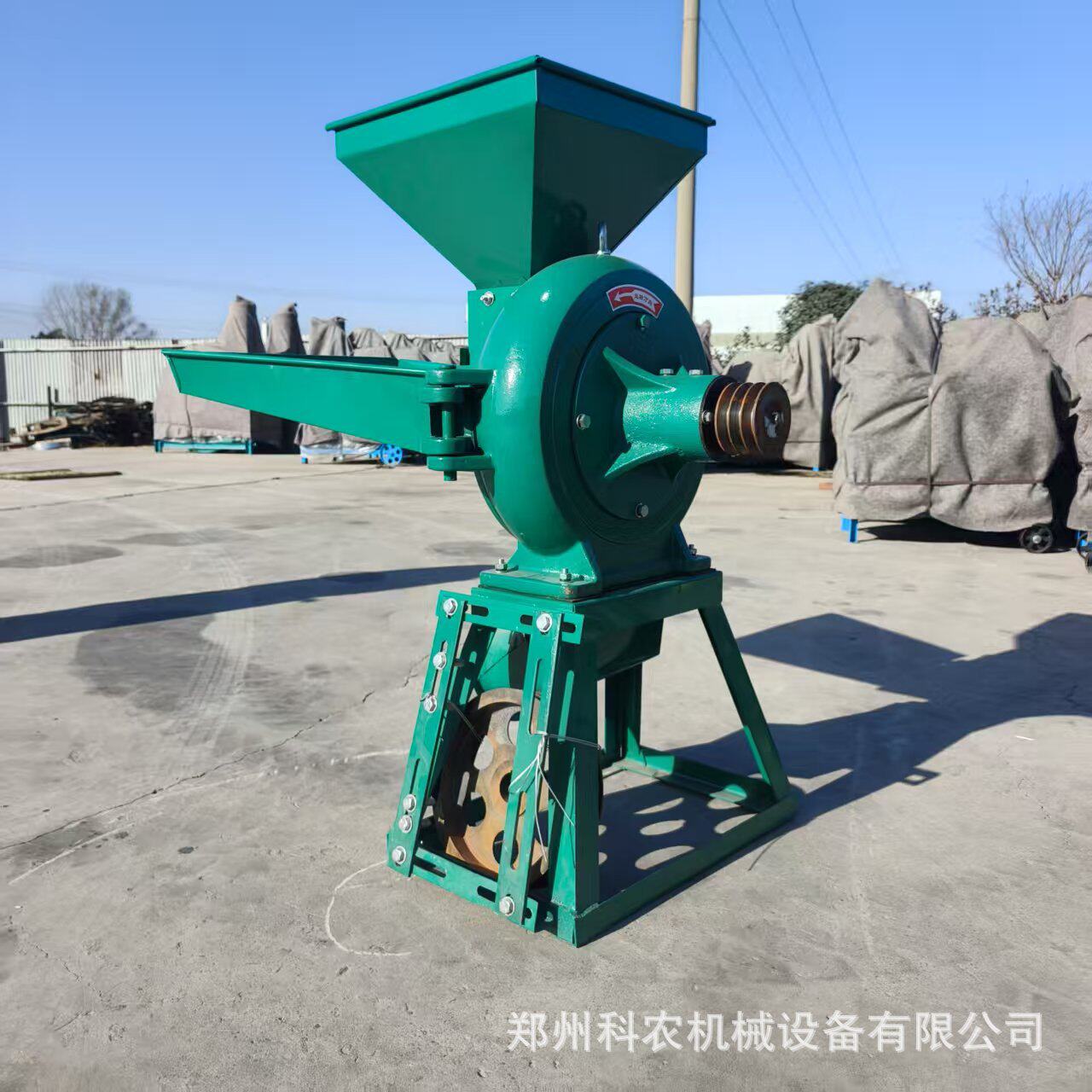 干湿两用28型齿盘粉碎机自吸式饲料粉碎机锤式粉碎机价格