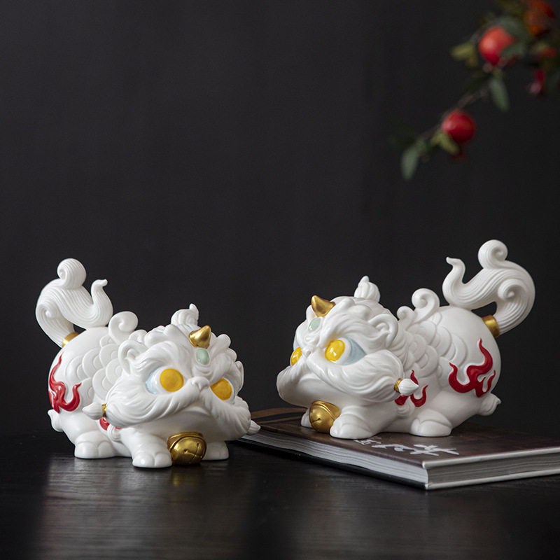 可爱中国风陶瓷麒麟摆件家居玄关客厅桌面家居饰品
