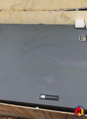 宝德变频器BEM200    280KW机器上灰