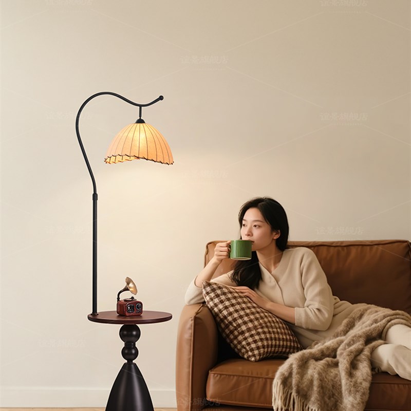中古风落地灯客厅沙发q旁边氛围灯覆古卧室床头置物架一体立式台