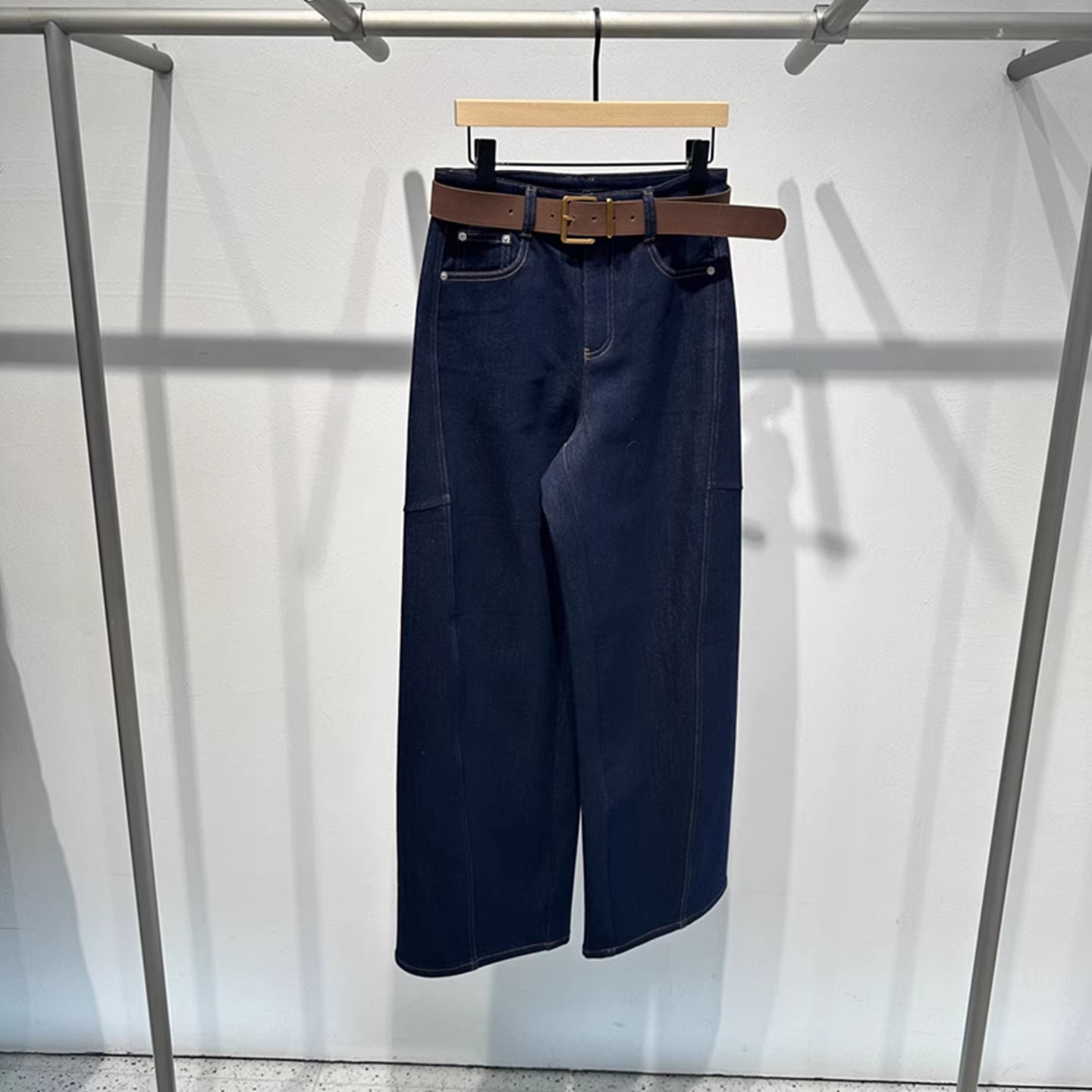 国内代购2025冬季加绒高腰弯刀裤直筒阔腿牛仔裤女AR324121