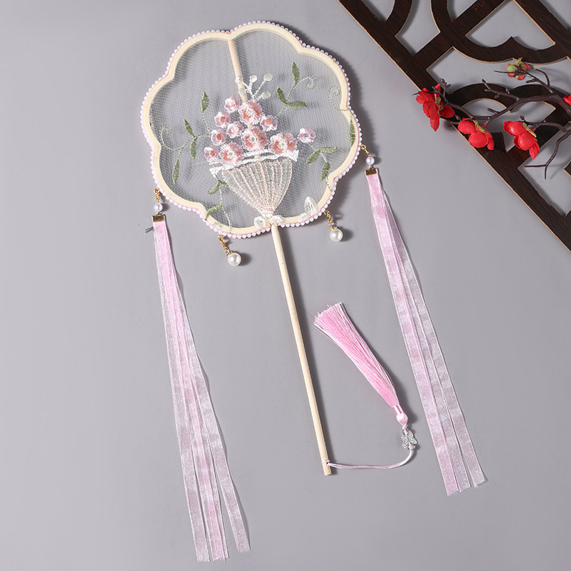 新款古风团扇珍珠刺绣宫扇圆形异形扇子景区拍照汉服配饰八瓣团扇,居家日用,扇子,淘宝优惠券,粉丝福利购,淘宝优惠卷